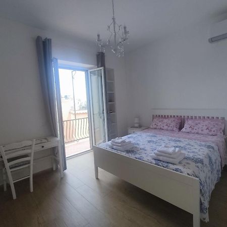 Holiday Home Ischia อีสเกีย ภายนอก รูปภาพ